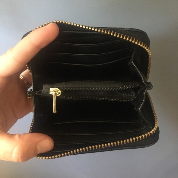 Universal Thread Wallet - Picture 3 of 4